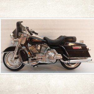 Maisto Black Harley Davidson 1:18